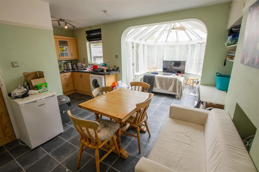 21, Gibbins Road - Image 11