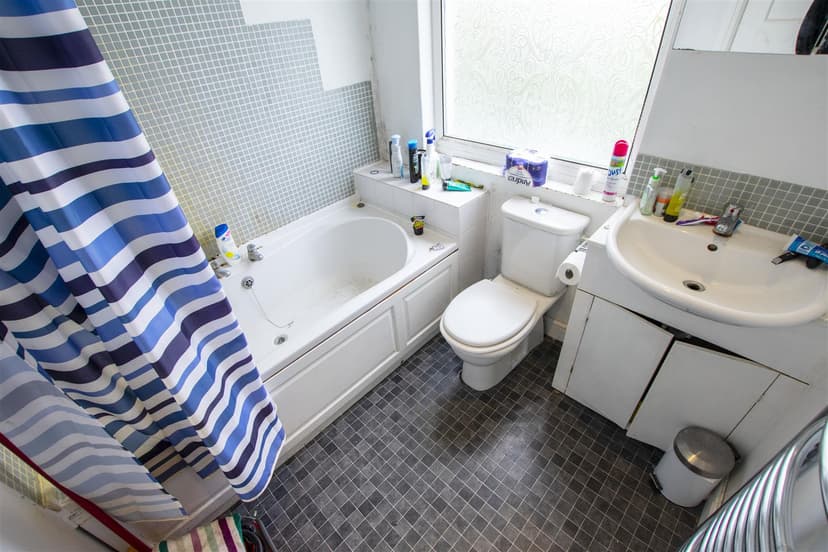 21, Gibbins Road - Image 5