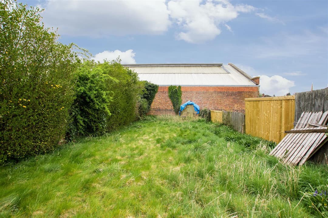 21, Gibbins Road