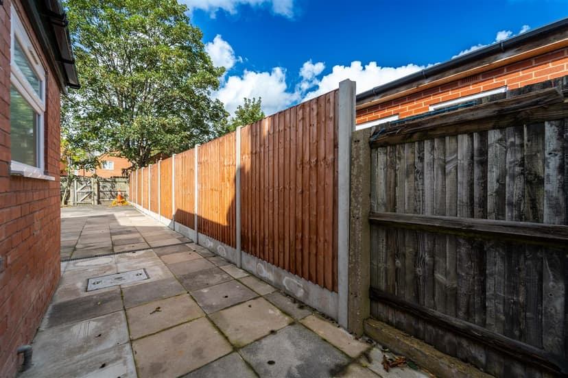 27, Cannon Hill Road - Image 6