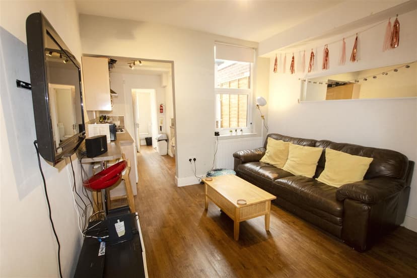 22, Winnie Road - Image 11