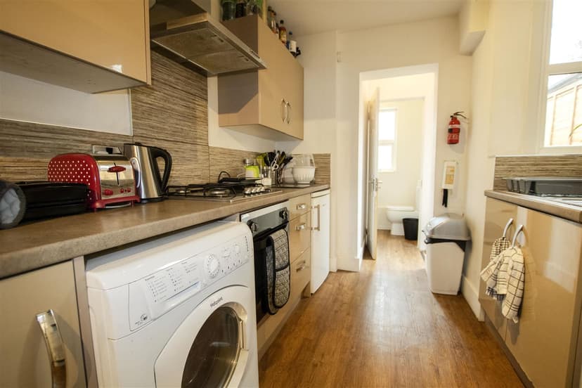 22, Winnie Road - Image 9