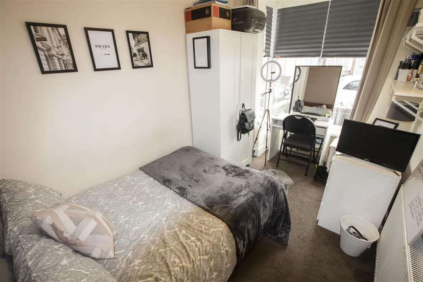 22, Winnie Road - Image 6