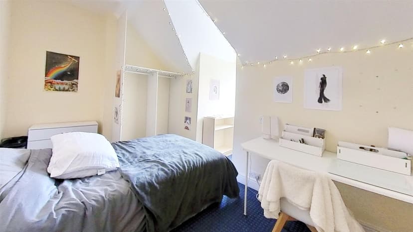 6, Harrow Road - Image 10