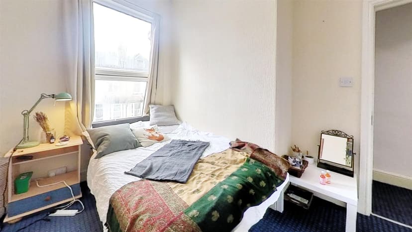 6, Harrow Road - Image 8