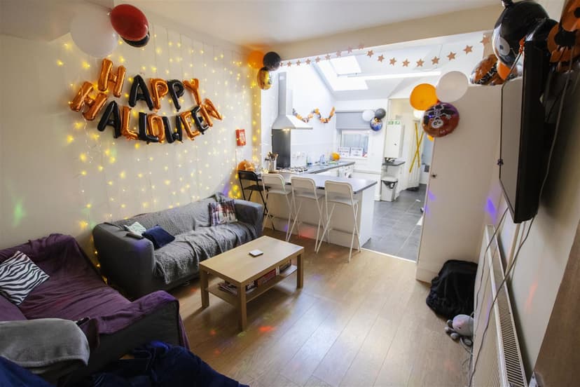 8, Newton Grove, Dartmouth Road - Image 9