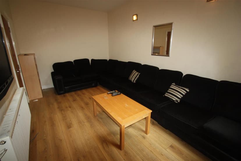 216, Heeley Road - Image 12