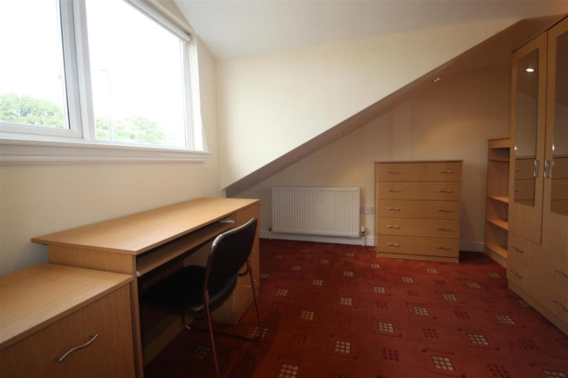 216, Heeley Road - Image 4