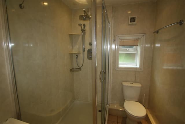 216, Heeley Road - Image 2