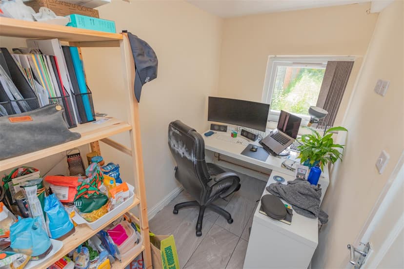 45, Reservoir Road - Image 3