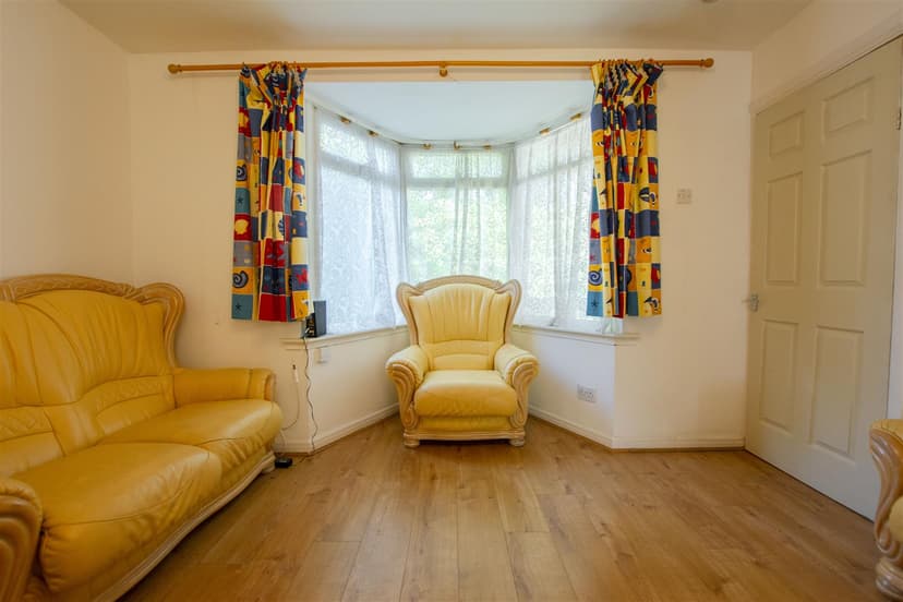 88, Poole Crescent - Image 14