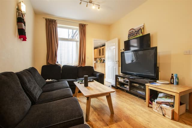 226, Heeley Road - Image 21
