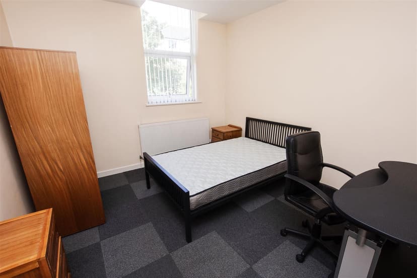 4, Grange Road - Image 5