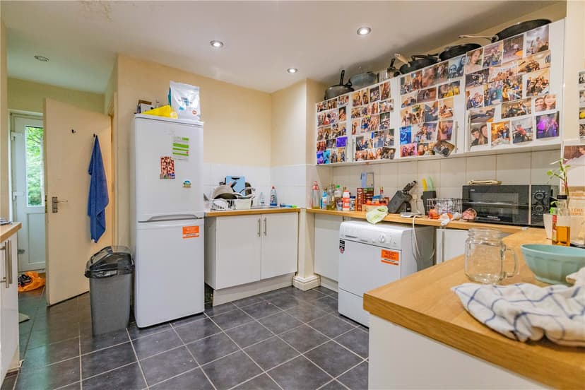 217, Heeley Road - Image 12
