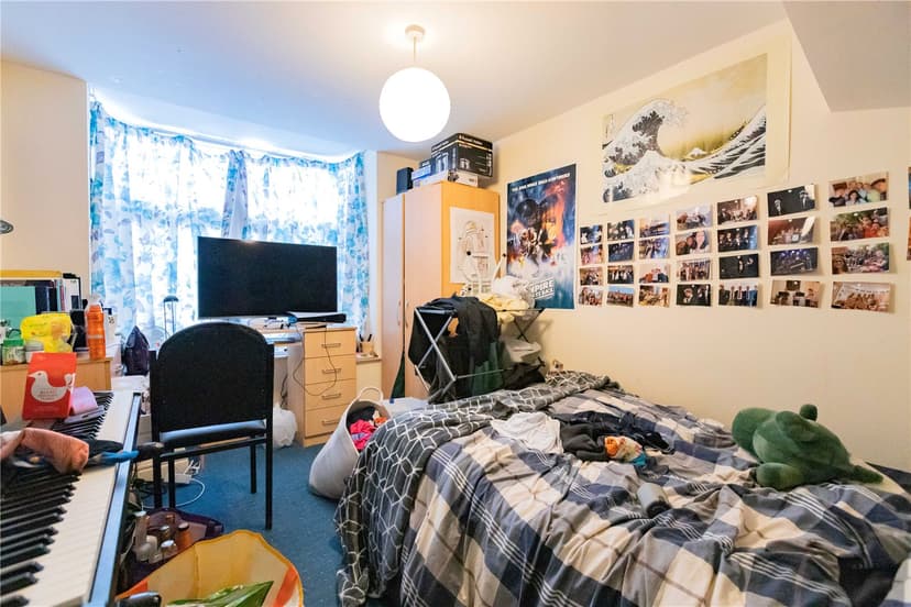 217, Heeley Road - Image 9