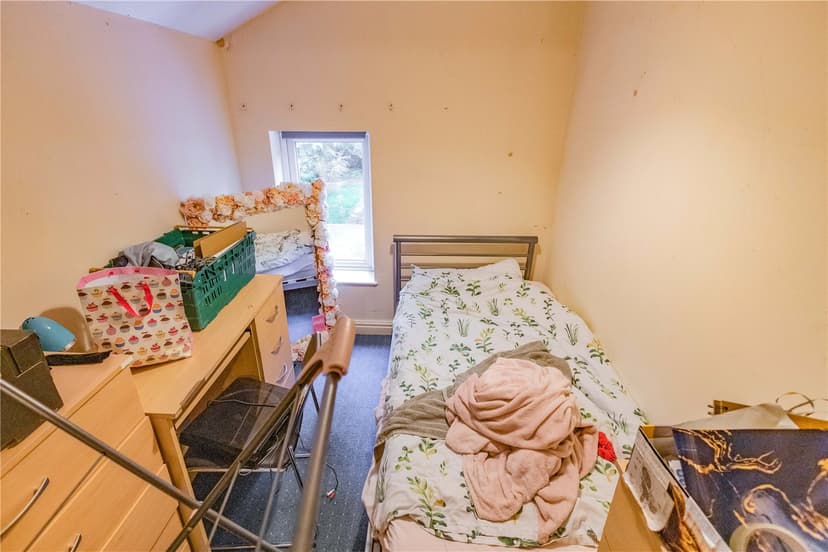 217, Heeley Road - Image 6