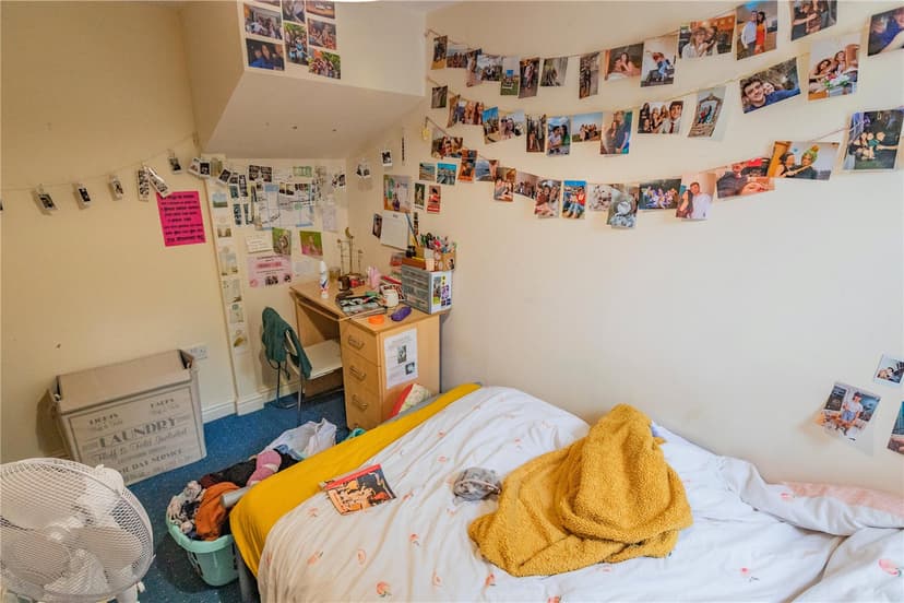 217, Heeley Road - Image 4
