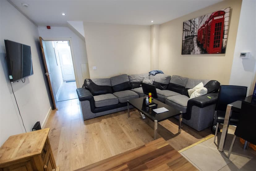 231, Heeley Road - Image 11