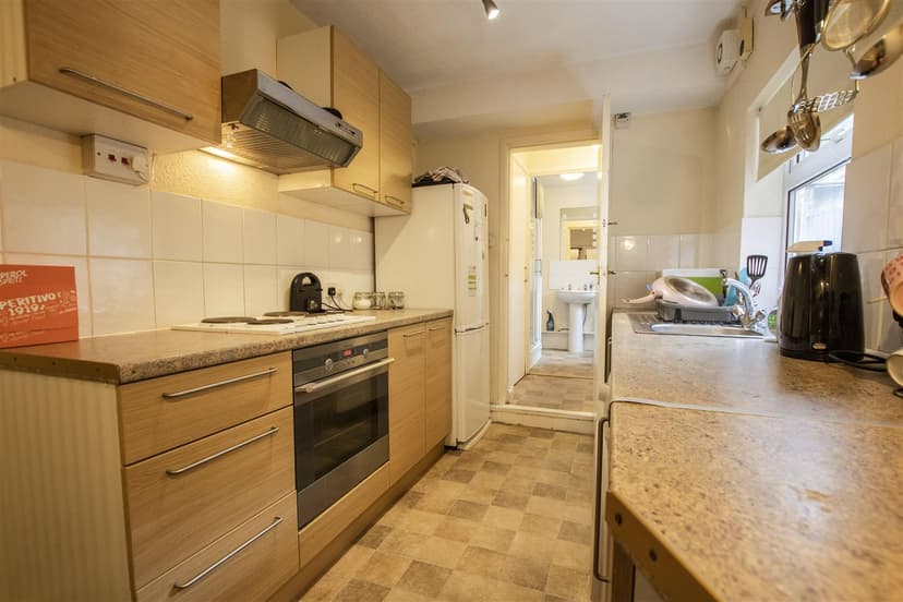 283, Dawlish Road - Image 19