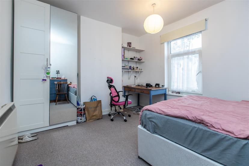 283, Dawlish Road - Image 11