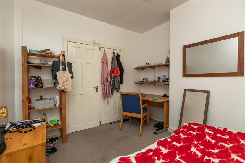 283, Dawlish Road - Image 2