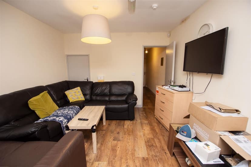 282, Tiverton Road - Image 9