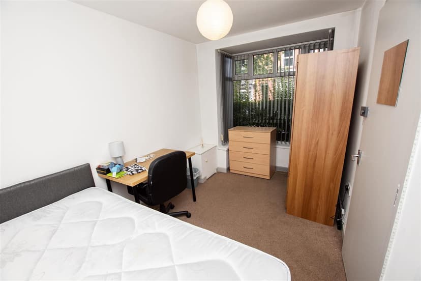 282, Tiverton Road - Image 6