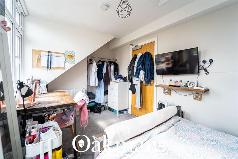 64, Reservoir Road - Image 9