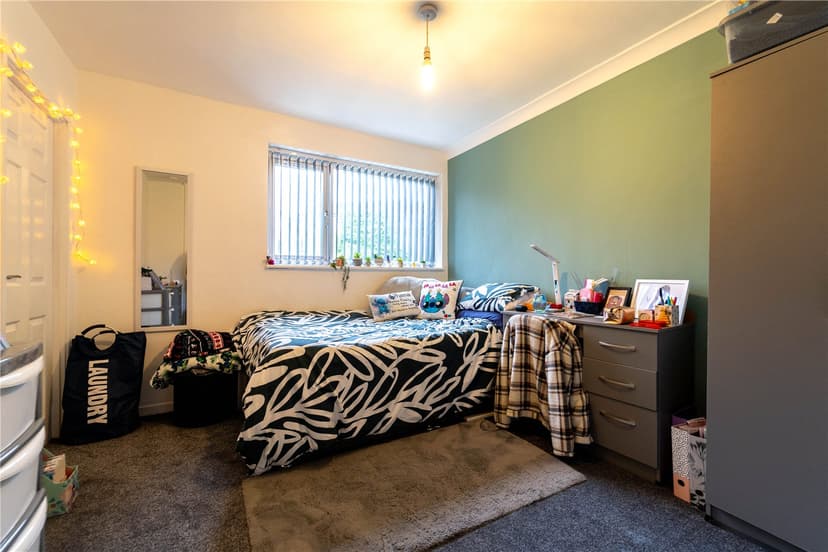 28, Fladbury Crescent - Image 24