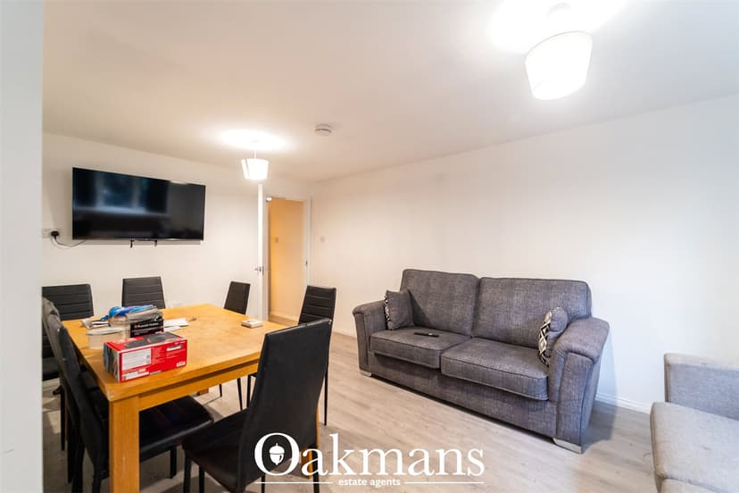 28, Fladbury Crescent - Image 16