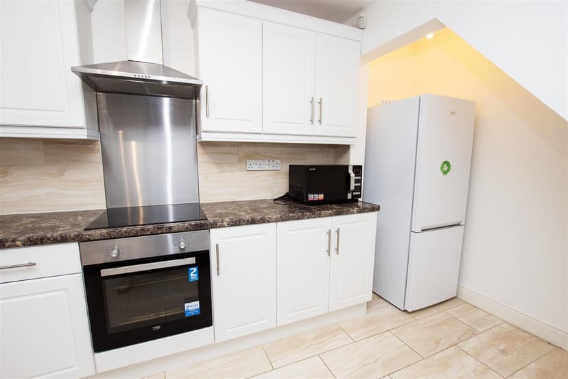 107, Reservoir Road - Image 7