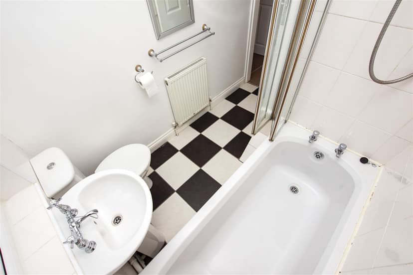 107, Reservoir Road - Image 1