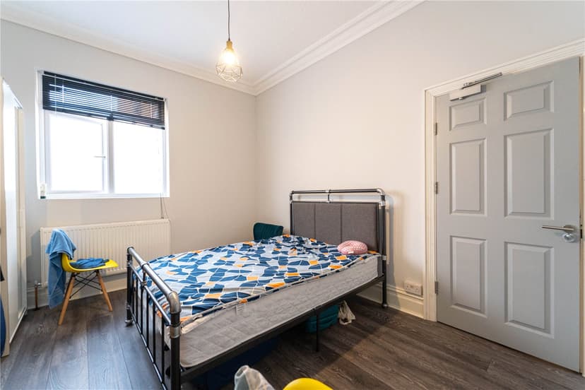 32, Strensham Road - Image 8