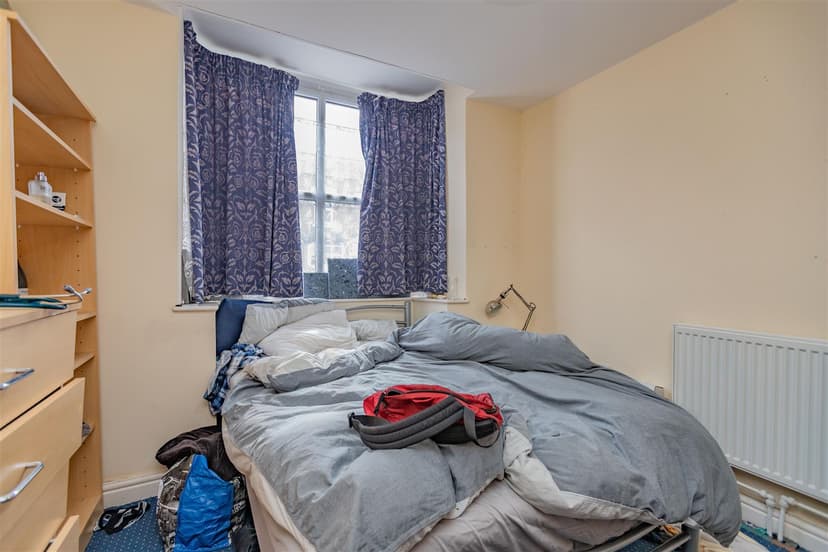 163, Hubert Road - Image 10