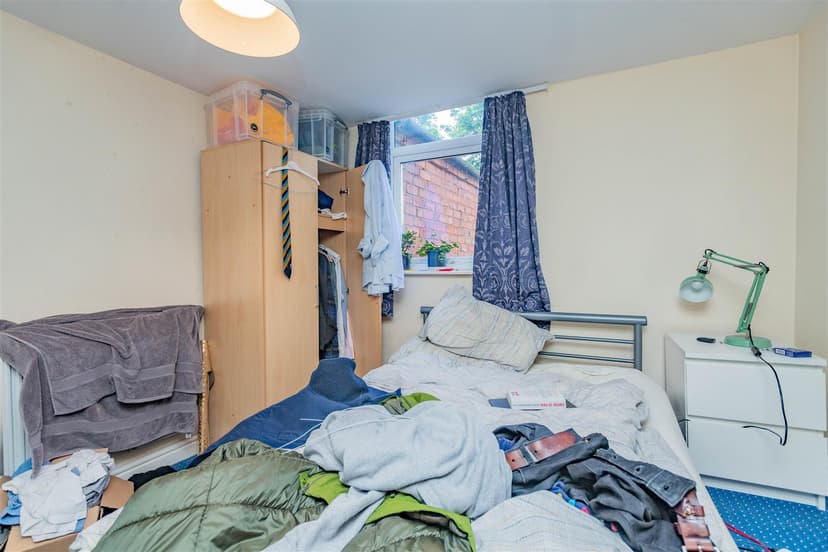 163, Hubert Road - Image 5