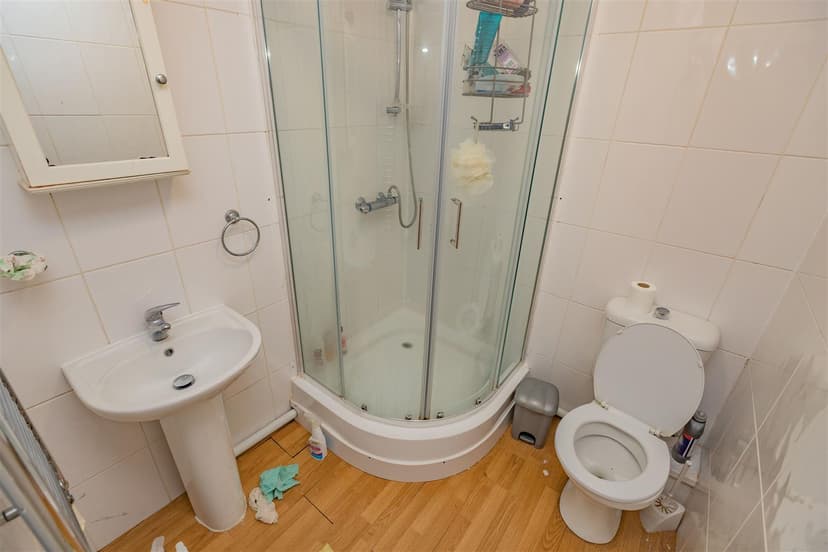 163, Hubert Road - Image 1