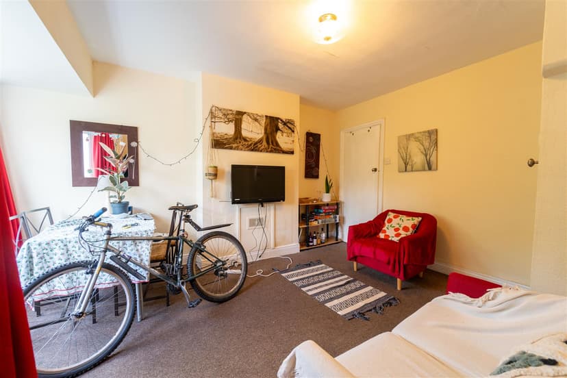 56, Reservoir Road - Image 13