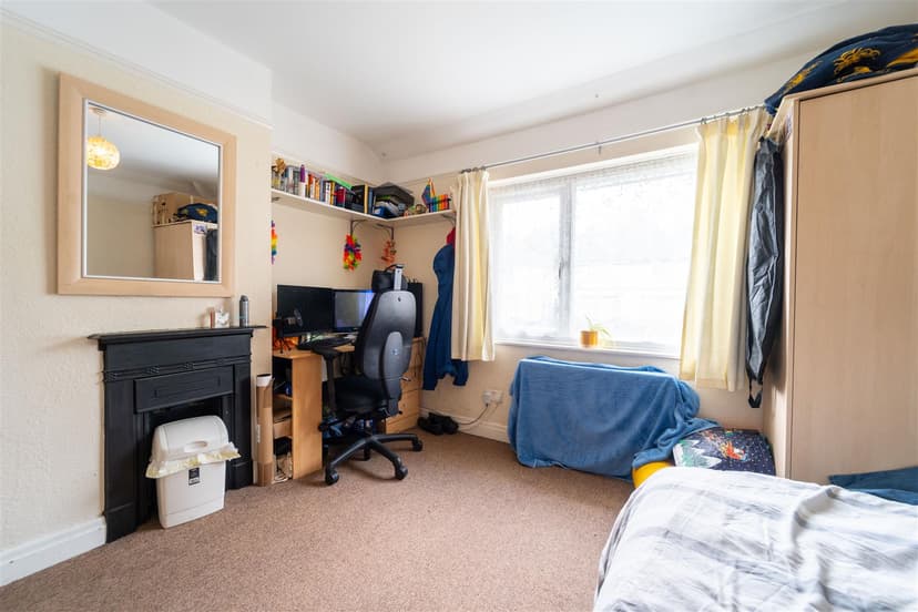 56, Reservoir Road - Image 9