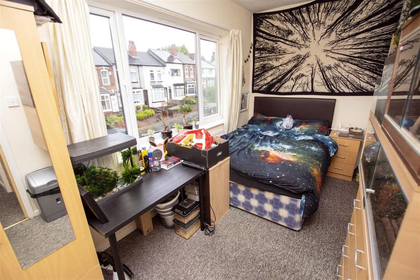 128, Warwards Lane - Image 5