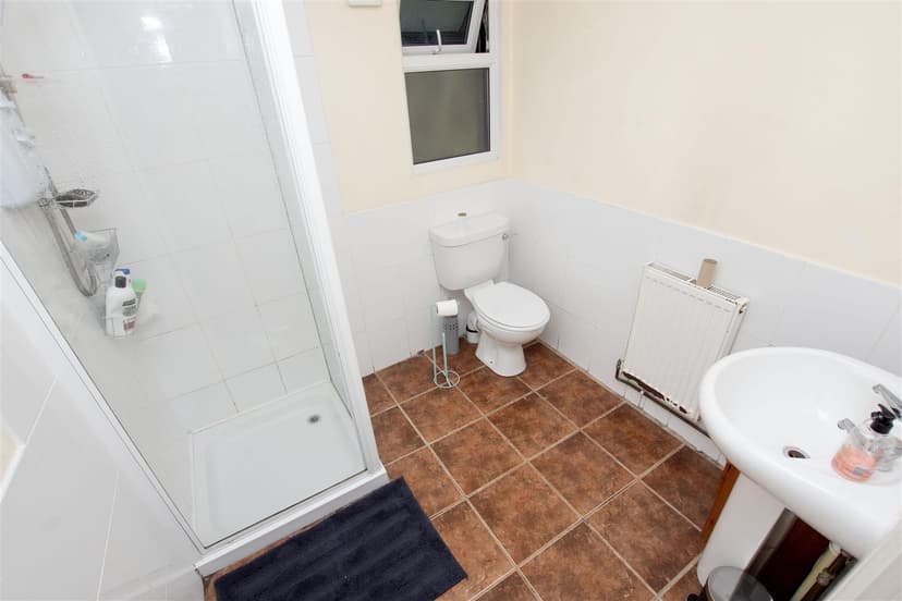 128, Warwards Lane - Image 1