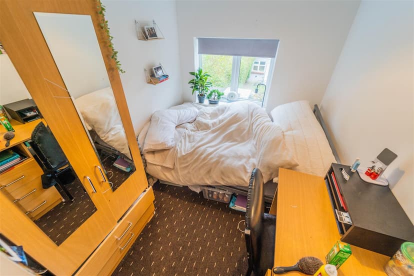 211, Heeley Road - Image 6