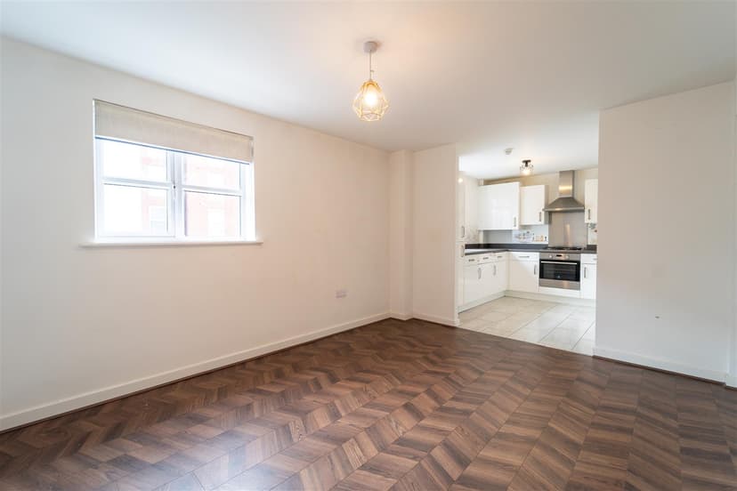 Apartment 10, Knightwood Court, Tanners Way - Image 11