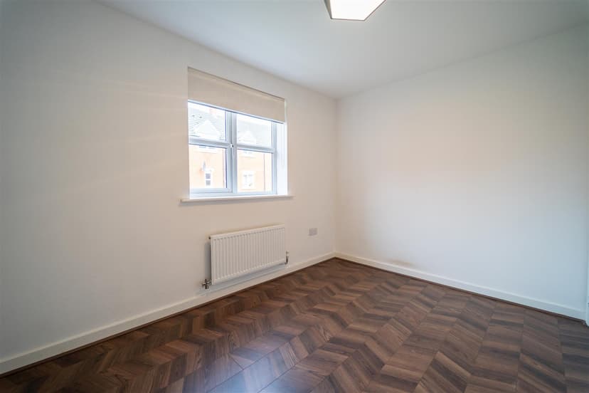 Apartment 10, Knightwood Court, Tanners Way - Image 8