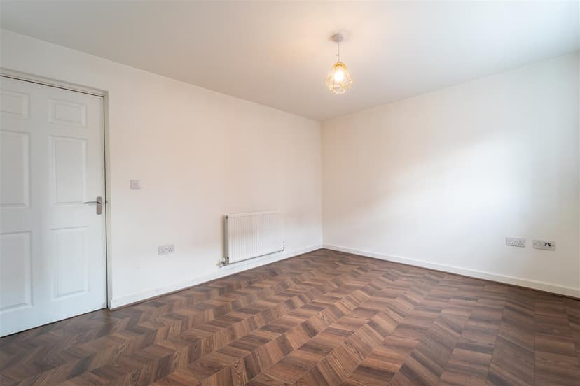 Apartment 10, Knightwood Court, Tanners Way - Image 5