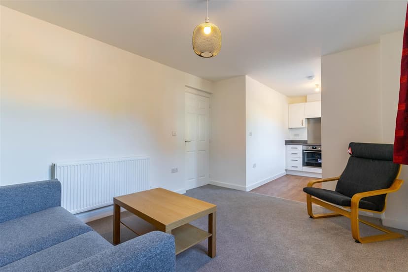 Flat 3, Heroes Drive - Image 10