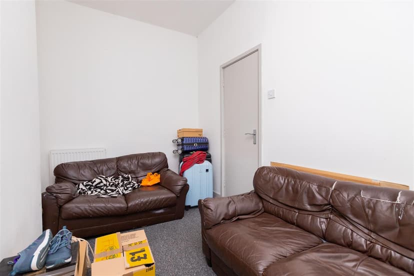 22, Milner Road - Image 9