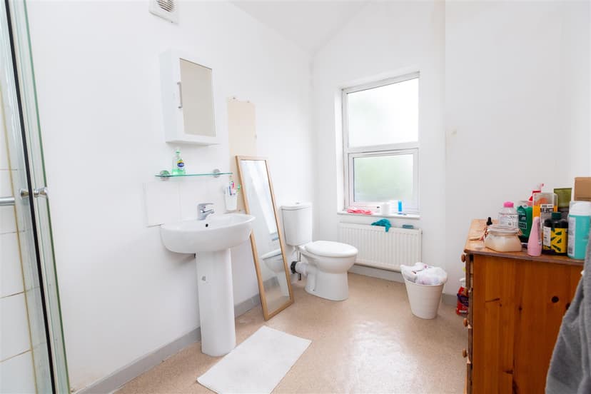 22, Milner Road - Image 1