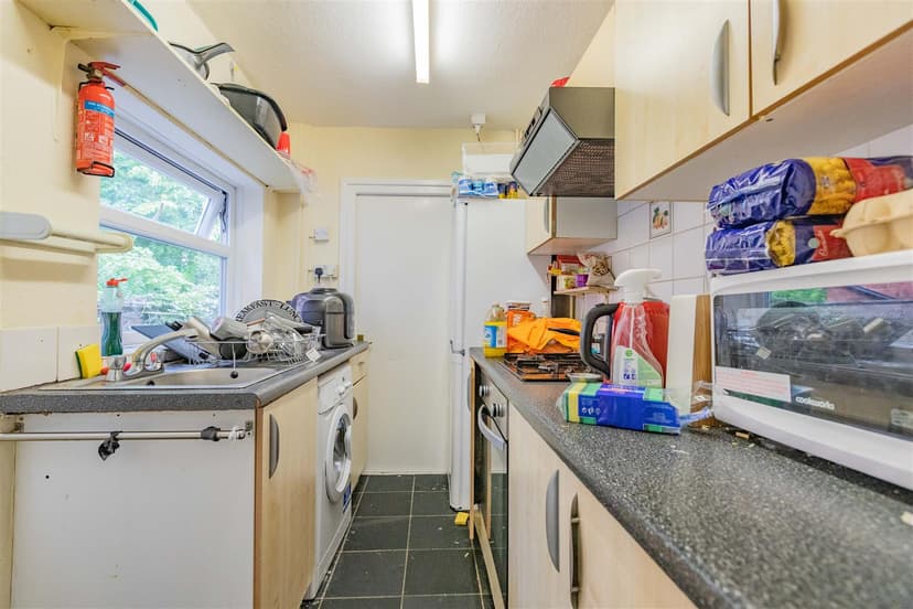 15, Gleave Road - Image 11