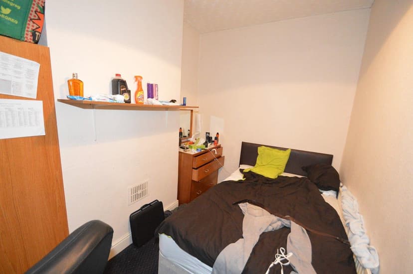 15, Gleave Road - Image 16