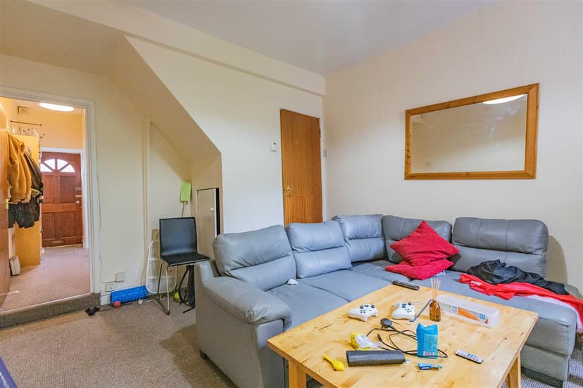 15, Gleave Road - Image 8